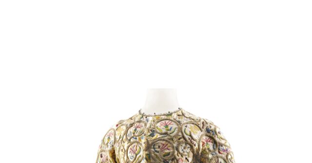 Tauchen Sie ein in Ihre Sinne: Die Ausstellung „Dornröschen“ der Met Gala überschreitet die visuellen Grenzen der Mode