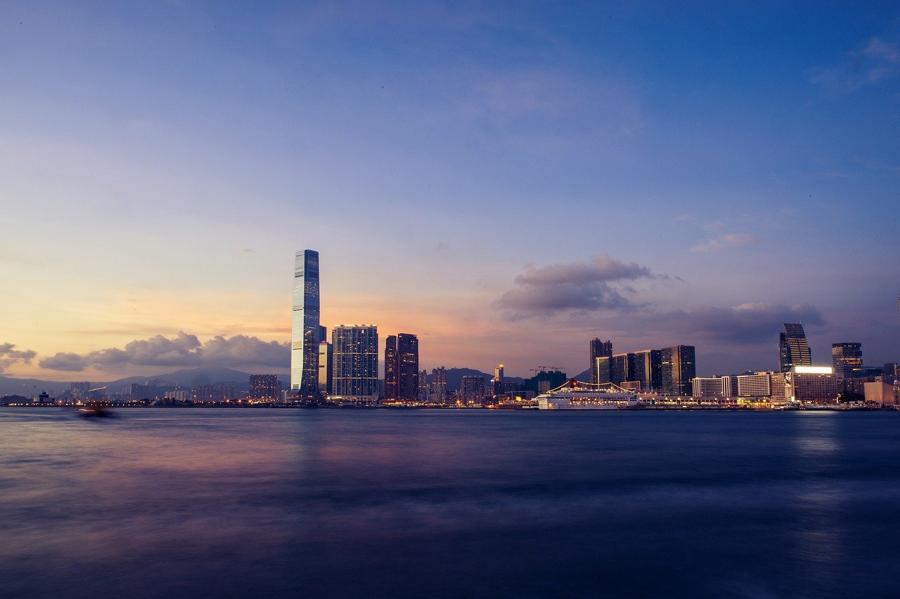 홍콩, 암호화폐 수용: 랜드마크 ETF 승인은 디지털 자산의 새로운 시대를 알립니다