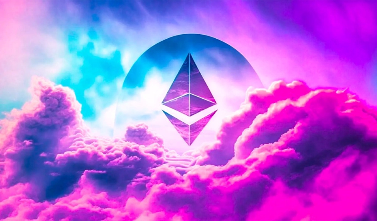 Crypto Strategist Predicts Ethereum Pivot Point and Altcoin Surge