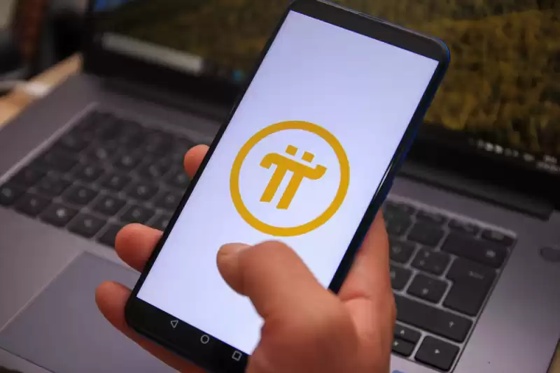 Pi Network vs Bitcoin: What are the differences?