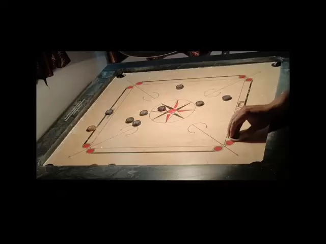 Brack, um auf Carrom Board zu fertig zu sein, aber MIS by Last Coin #boardGame #Carromboard #Carrom