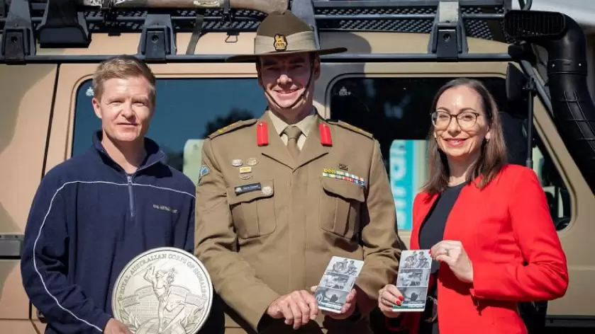 Royal Australian Mint zollt dem 100 -jährigen Jubiläum der Royal Australian Corps of Signals Tribut