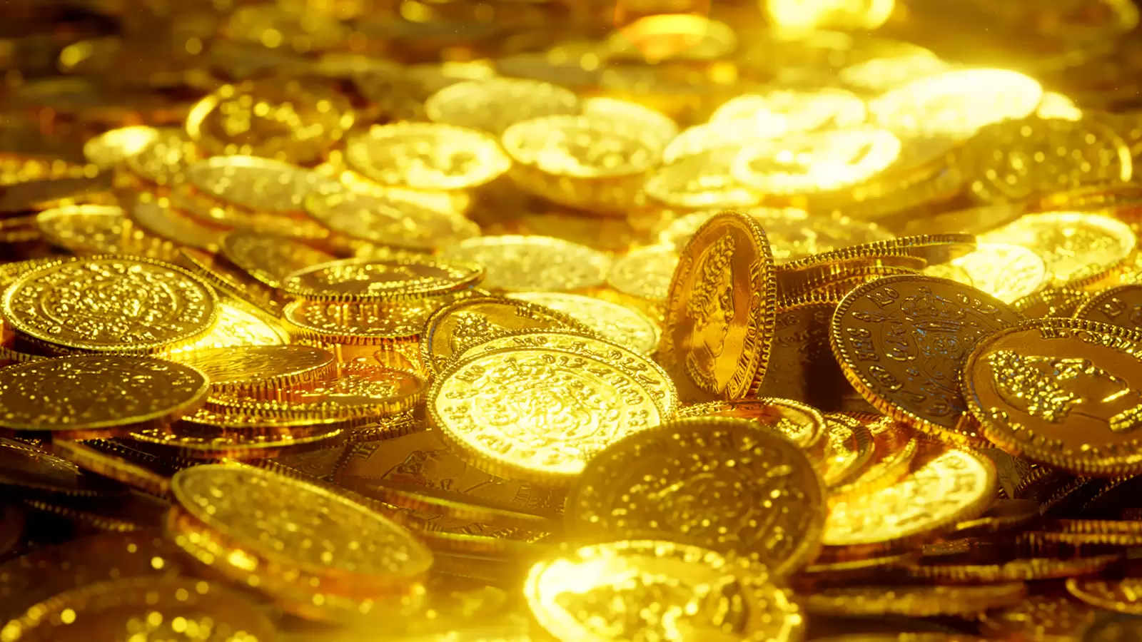 Les randonneurs en République tchèque tombent sur une boîte remplie de pièces d'or qui valent une rançon du roi
