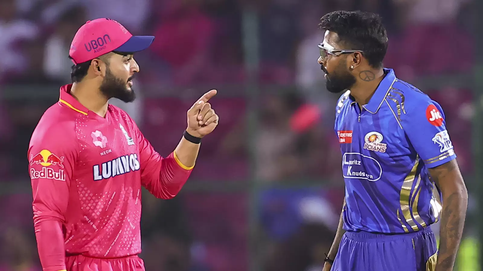 De la perte de cinq matchs lors de leurs six premiers, les Indiens de Mumbai ont enregistré six victoires consécutives dans l'IPL 2025 pour faire un bond sans précédent dans le tableau des points.