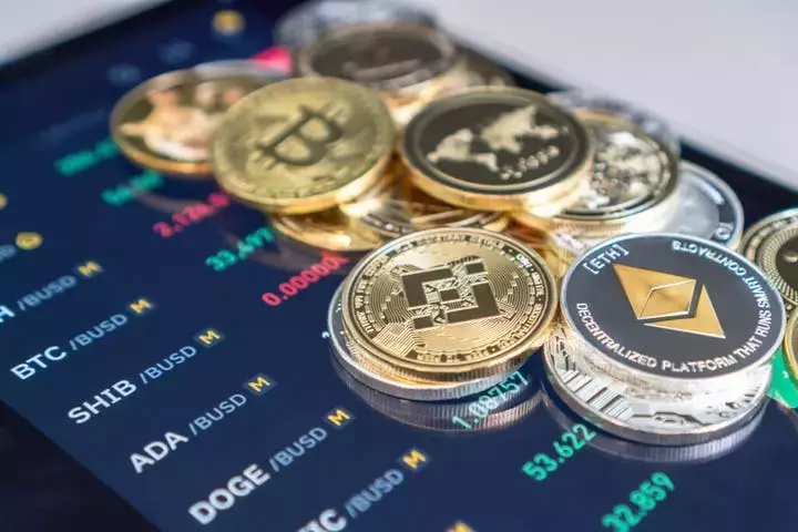 PayPal, Bitcoin, and Ethereum: Decoding the Crypto Buzz