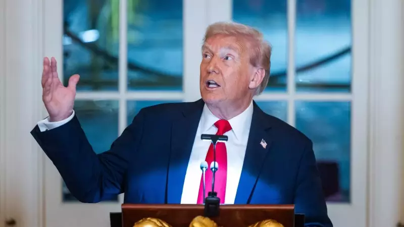 Trump, Challenge Coins und Netizens: Ein digitaler tiefer Einblick Trump, Challenge Coins und Netizens: Ein digitaler tiefer Einblick