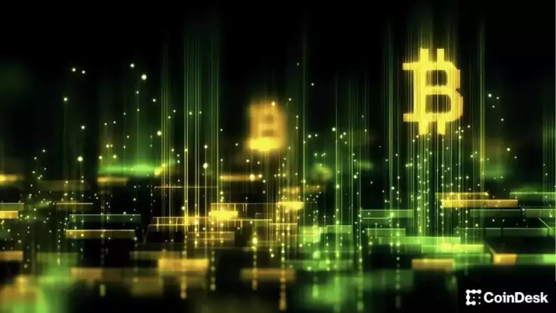 Bitcoin vs. Quantum Computing: Mitigating the Looming Threat Bitcoin vs. Quantum Computing: Mitigating the Looming Threat