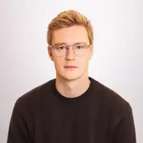 Damien (hmu for cracked Devs)